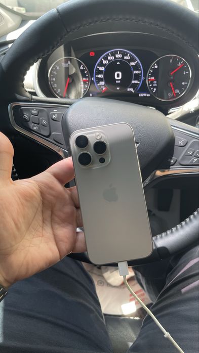 Iphone 15 pro256 83yomks