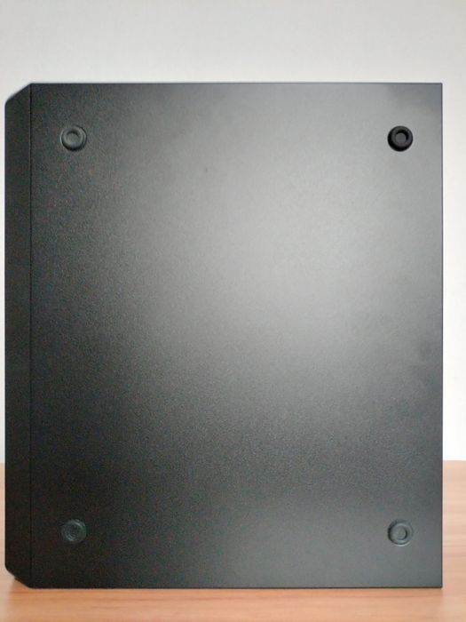 SFF корпус для ПК (mATX/ITX)