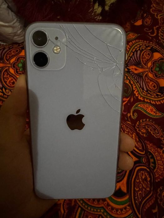 Iphone 11 с гарантвие