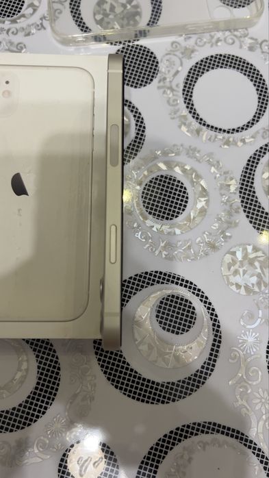 iPhone 12 отл состаянии