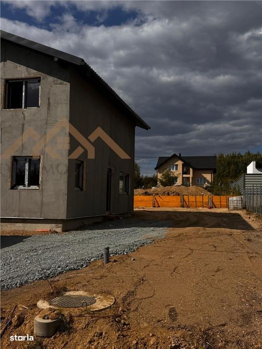Schimb cu apartament, casa noua cu etaj, in cartier nou Tautii Maghera