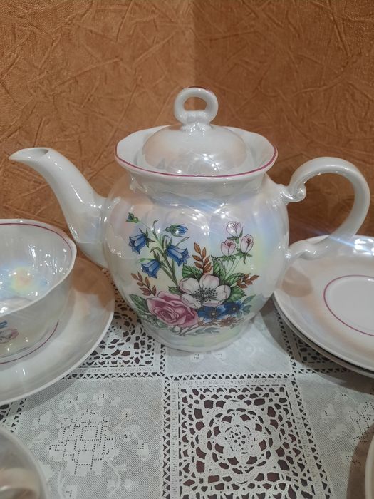 Редкость! Красивый чайный набор из 5 чайных пар и чайника. Туймазински