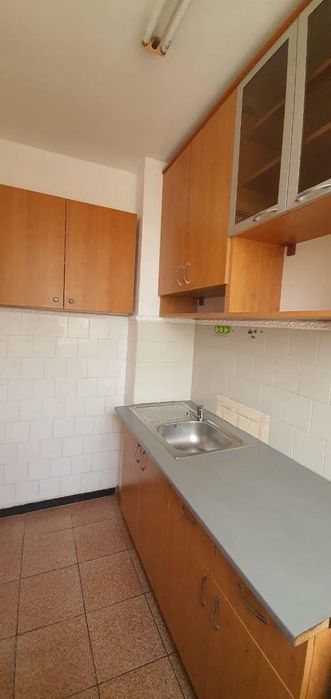 Închiriez garsoniera