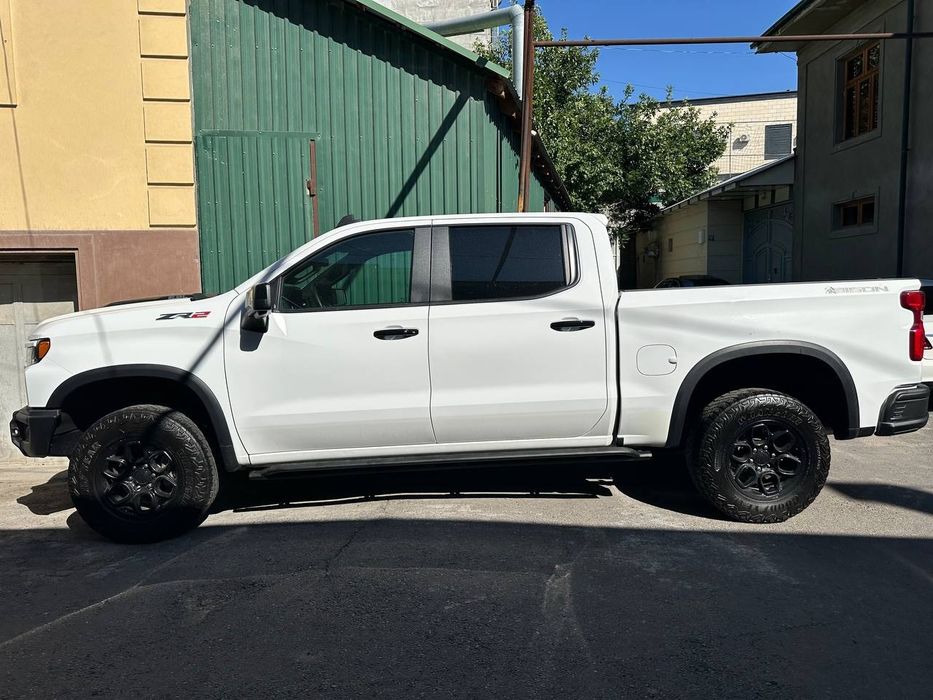 Chevrolet Silverado ZR2 BISON