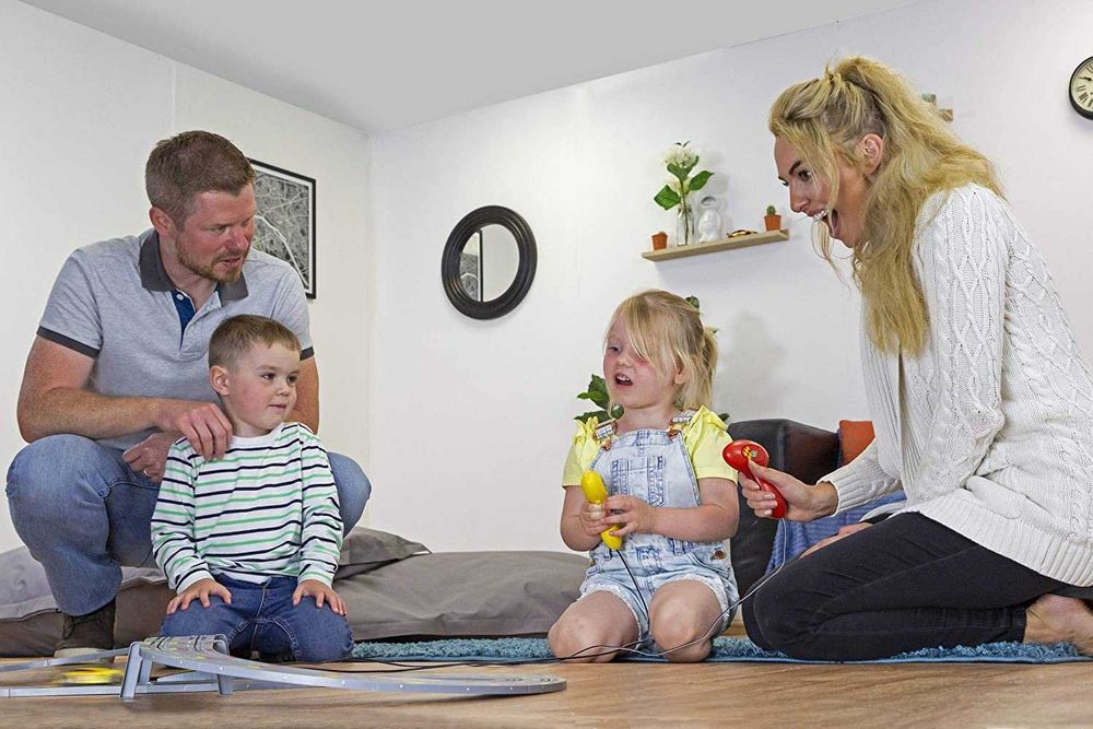 Състезателна Писта с 2 коли и дистанционни Аутобан Scalextric