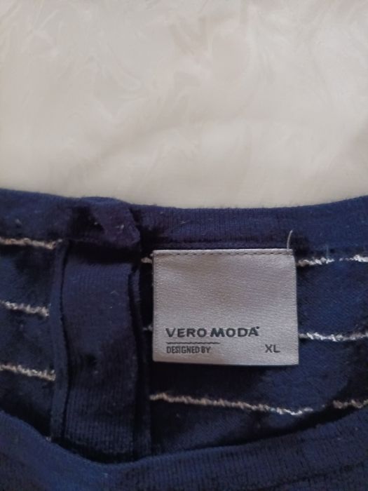 Pulover Vero Moda de femei bleumarin marimea  xl