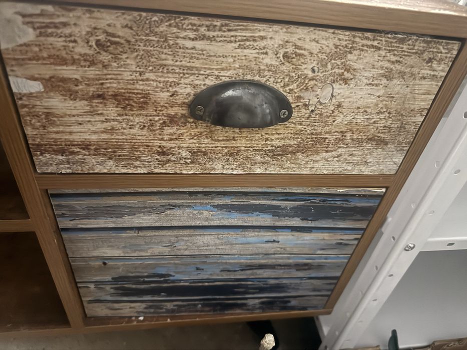 TV шкаф с винтидж/индустриален дизайн