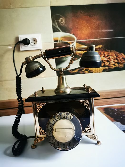 Telefon de decor