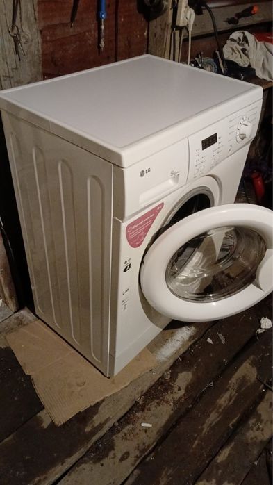 Продам стиральную машину автомат