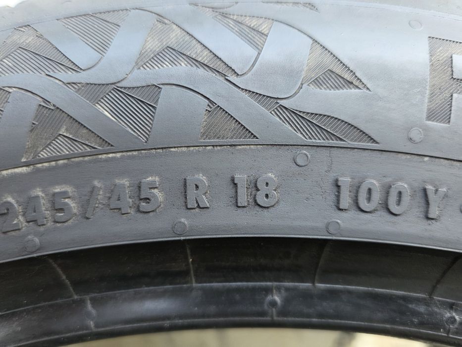 Vând două anvelope de vara continental  245 45 18  dot 2023