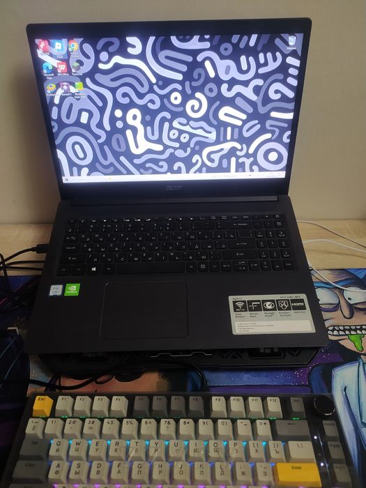 Ноутбук aser в хорошем состоянии