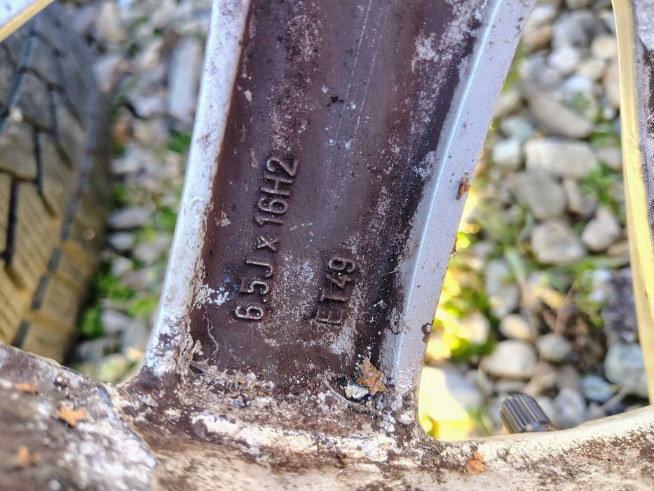 Джанти със зимни гуми 16-ки Мерцедес