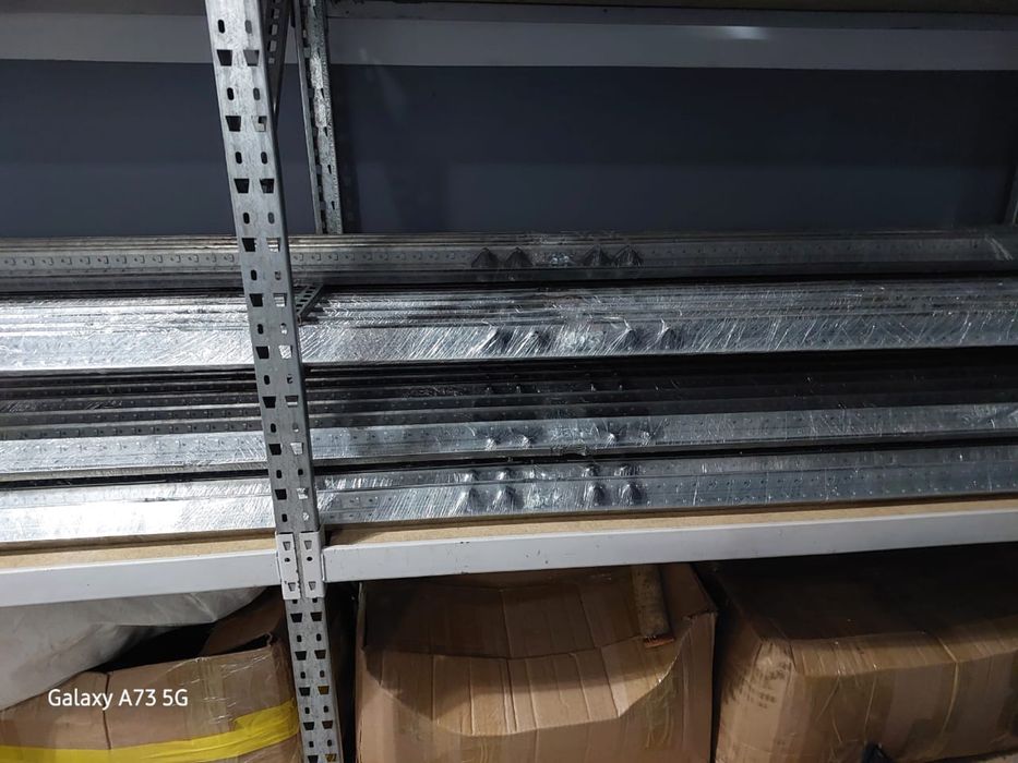 Стеллажи  продам