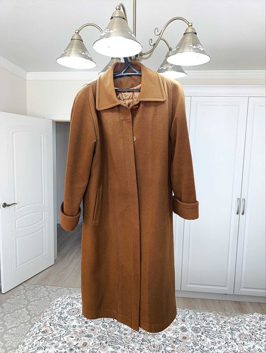 Продам женское пальто