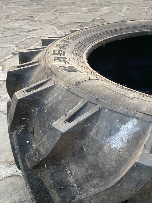 Vând roată tractor Kabat.