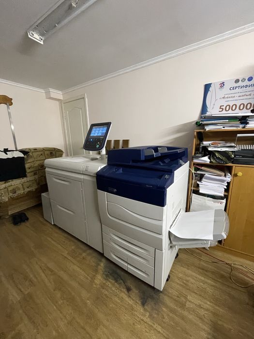 Продаётся профессиональное МФУ Xerox C70