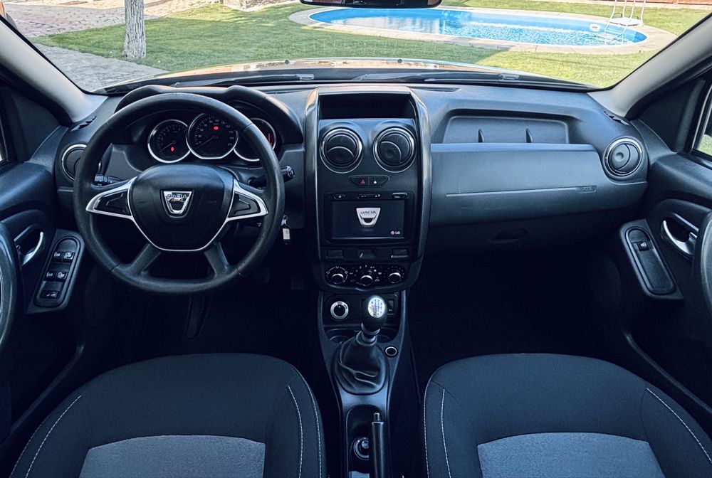 Dacia Duster Laureate 1.5 dCi 109 Euro 6, 4X4, NAVIGATIE, Km Reali,