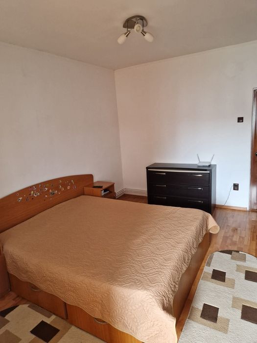 Inchiriez apartament 2 camere