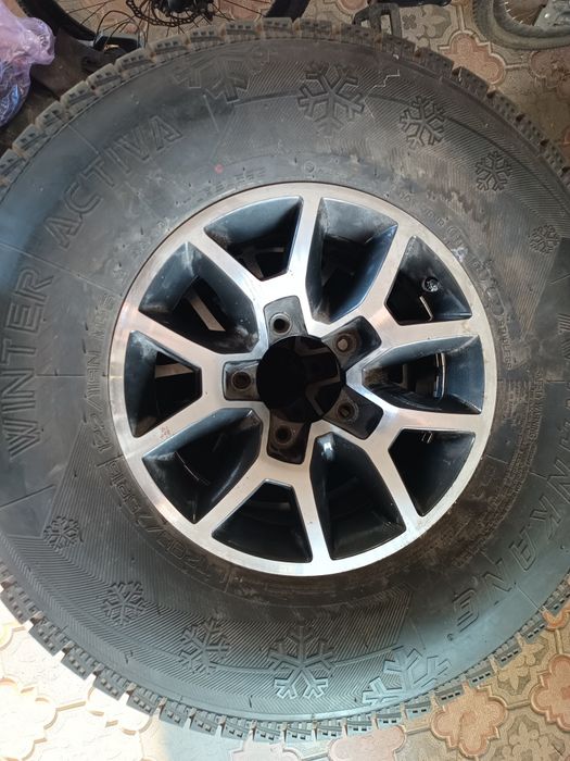 Колеса в сборе на Ленд крузер