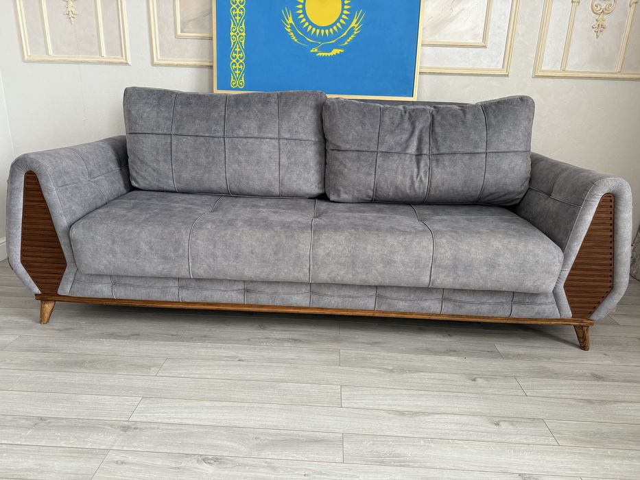 Продам диван , два кресла