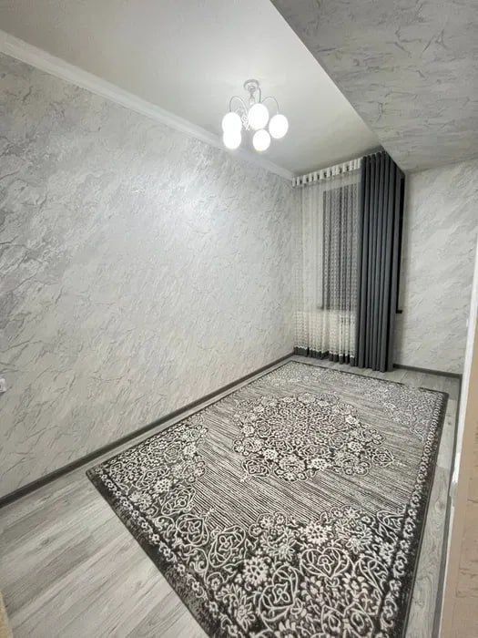 Сотувда 1 хонали квартира, Янгиҳаёт, Сергели 3а