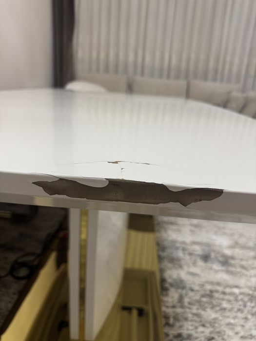 Продаётся стол со стульями