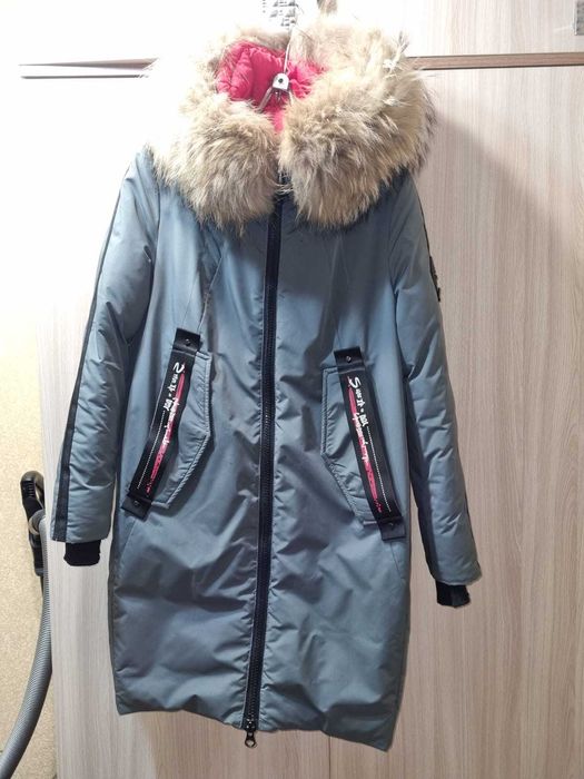 Продам куртку-парку женскую