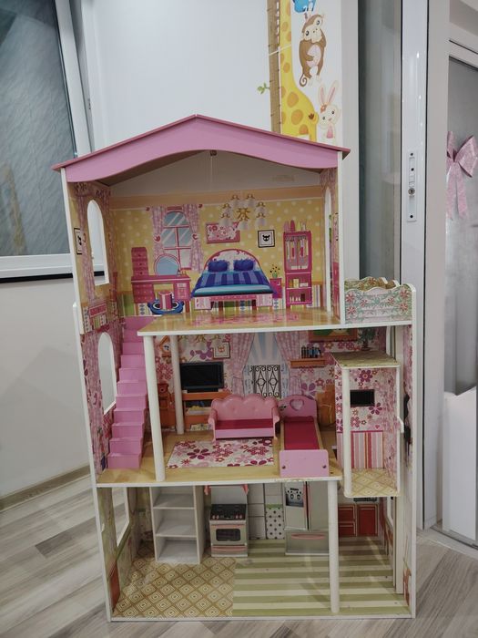 Casa mare  lemn păpuși +mobilier