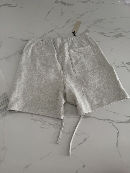 Essentials shorts s20