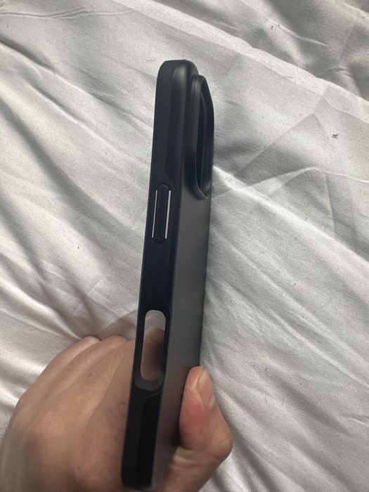 Case/кейс iphone  16 pro