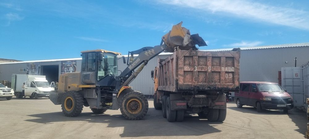 Погрузчик услуга Погрузчика
