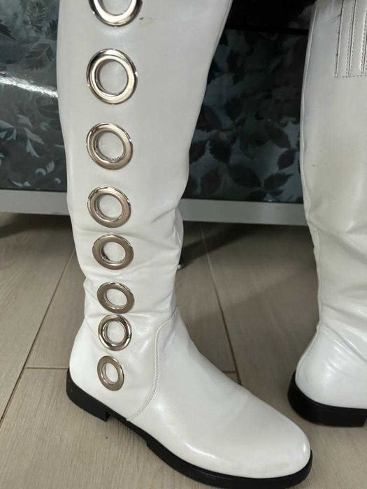 Vand cizme pana sub genunchi, stare buna