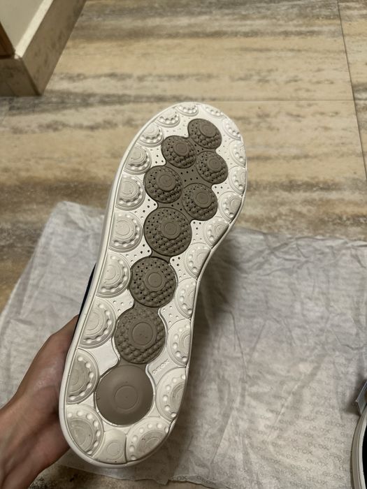 Обувки Geox нови