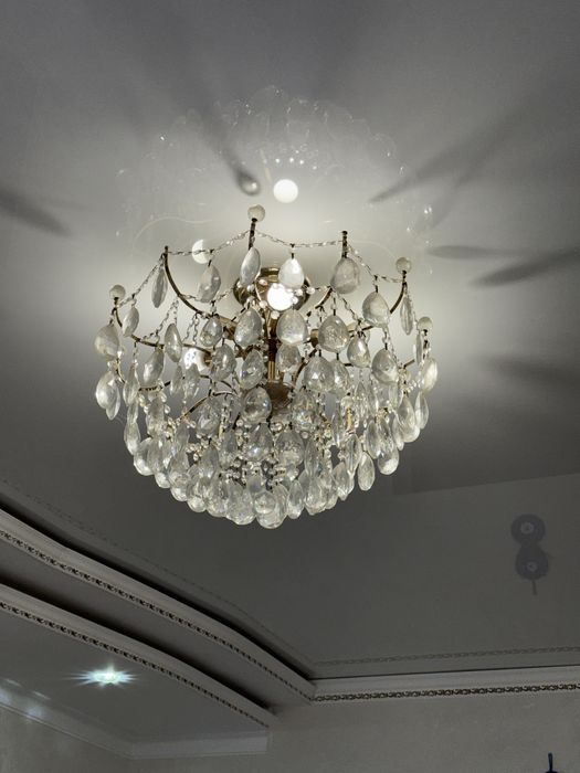 Срочно продам одинаковые 2 люстры