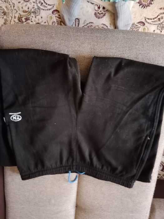 Продаются мужская одежда