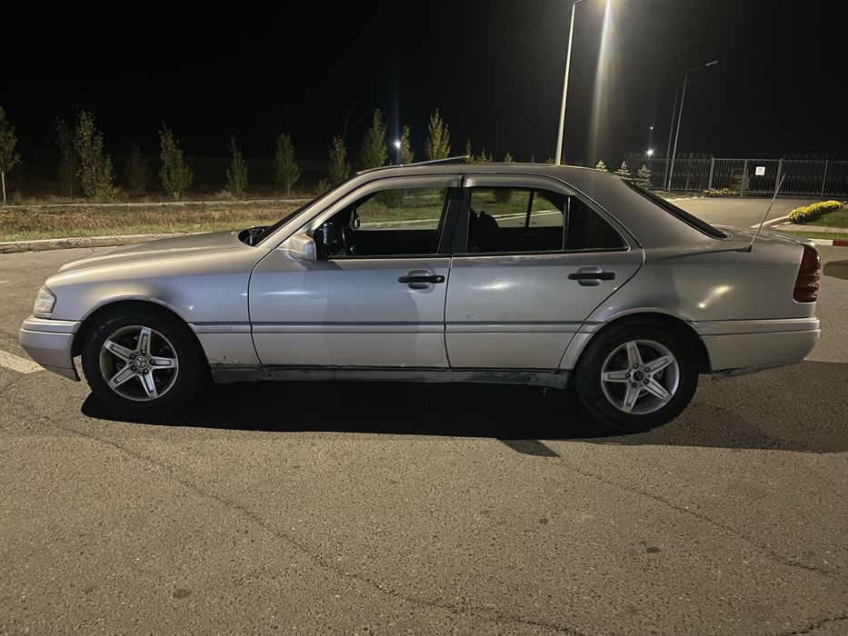 Mercedes c180 w202