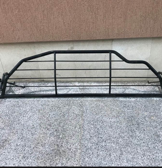 Разделителна решетка за багажник