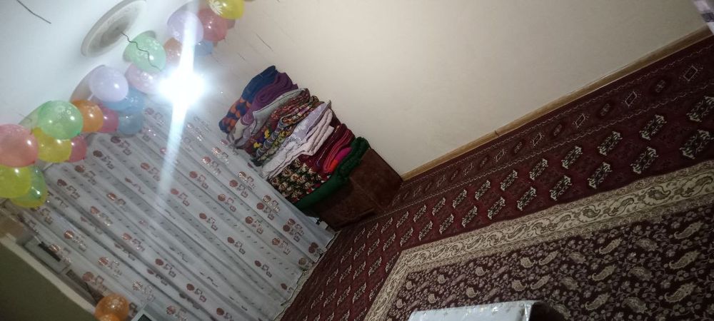 Срочно Қарақалпақстан көшеде квартира сатылады оканчательно 200млн  1