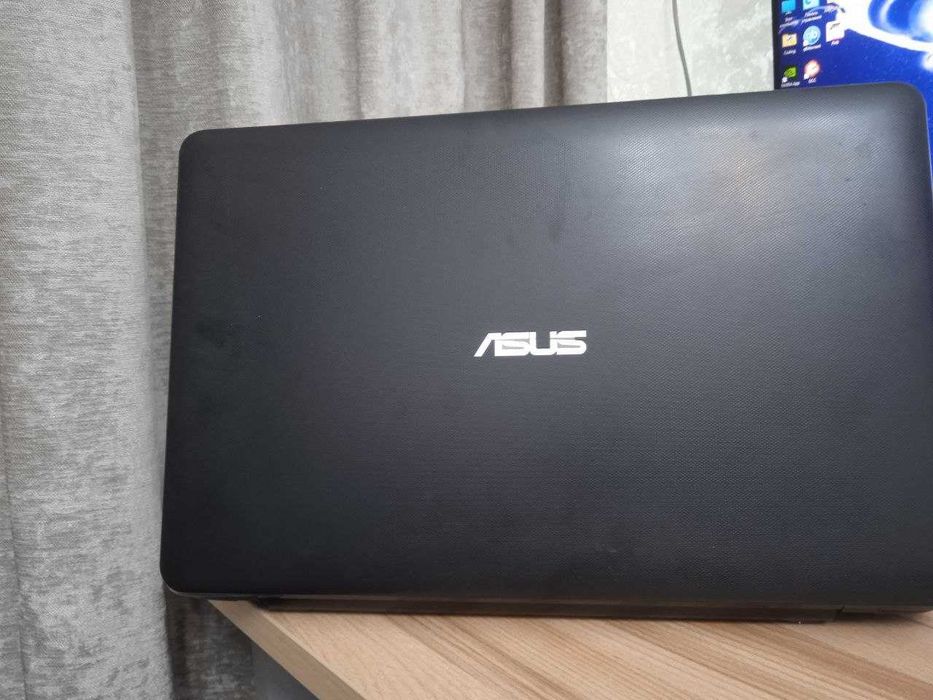 Продаётся ноутбук ASUS !