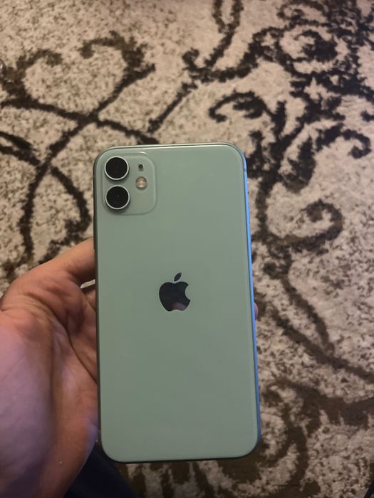 iPhone 11 продам