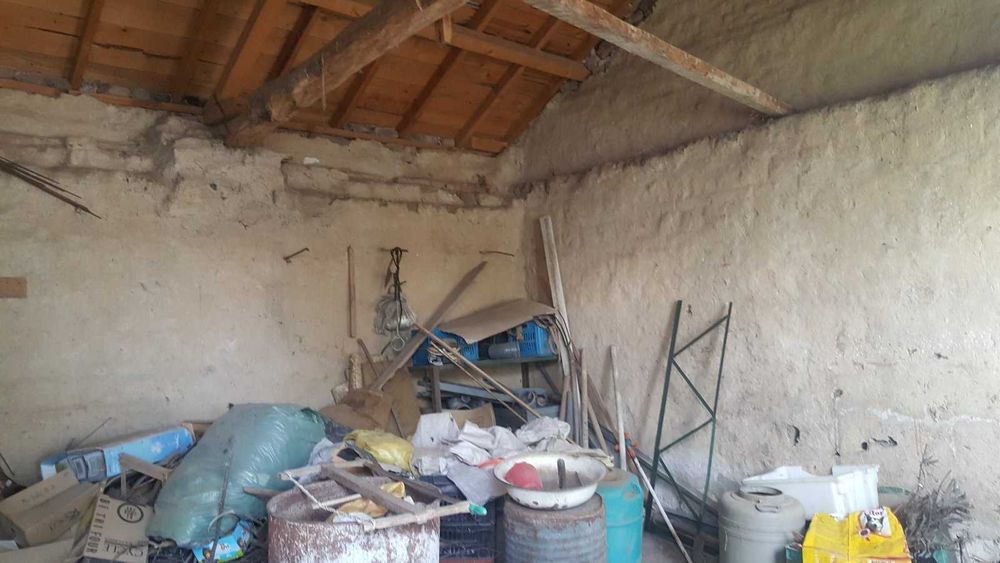 Продавам къща в село червенци