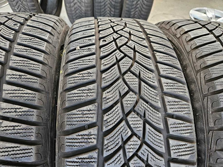 4 Anvelope IARNA 215.50.17 'Goodyear' ; stare foarte buna