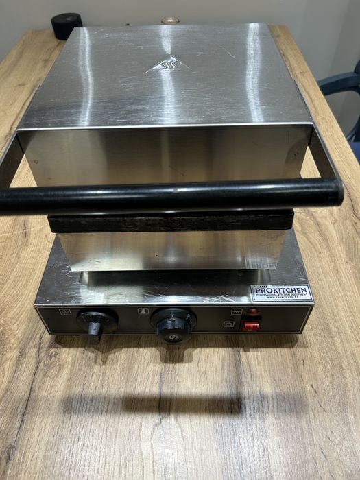 Вафельница, вафли