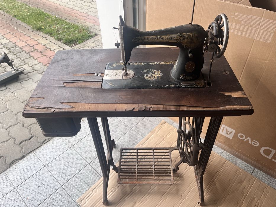 Vand masini cusut Singer Vintage