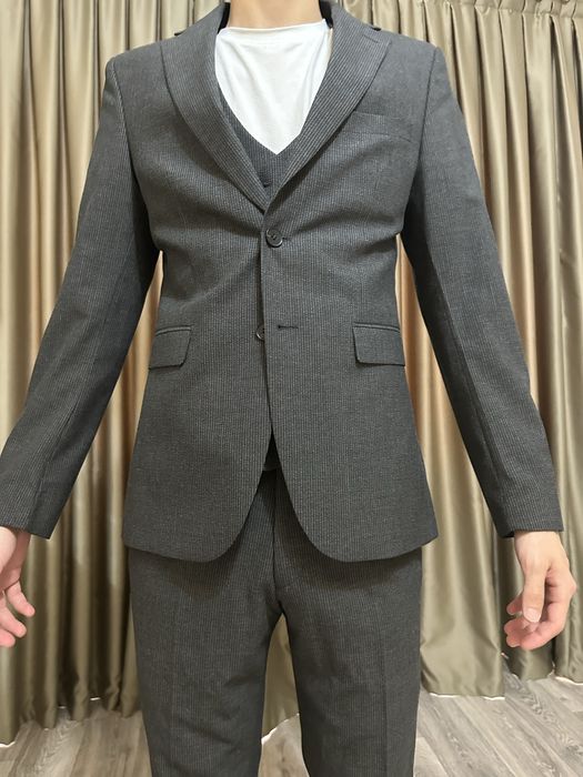 Мужские  комтюмы