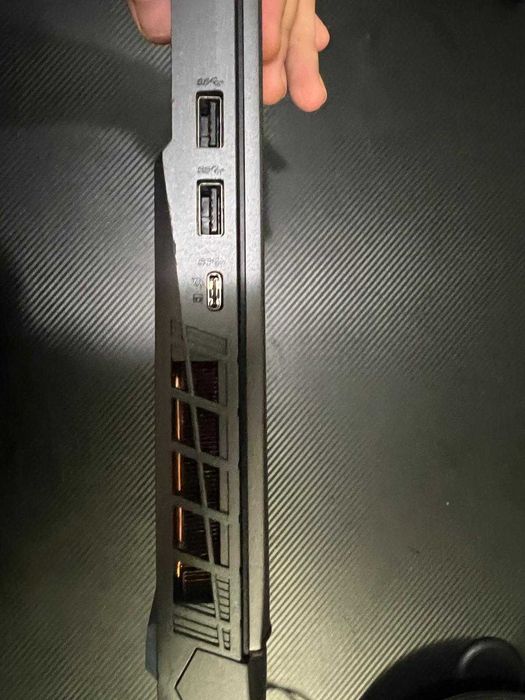 Laptop MSI VECTOR 16 HX A14VGG i9 14900hx , 32 gb , rtx 4070