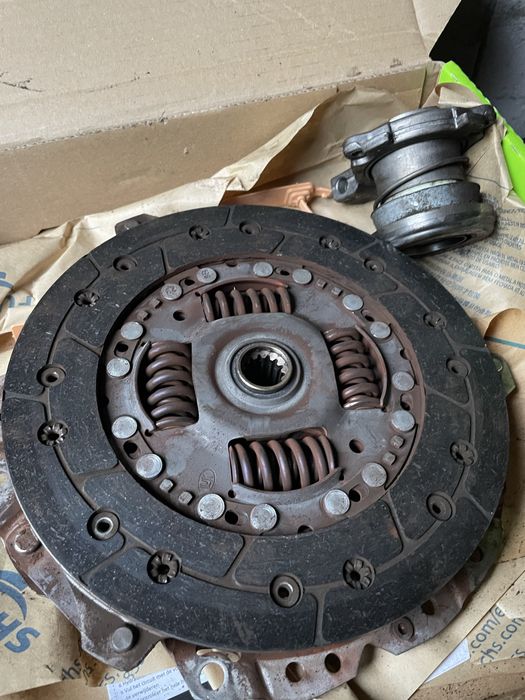 Ambreiaj opel astra H 1.6  + anvelope 185/65/15 allseason