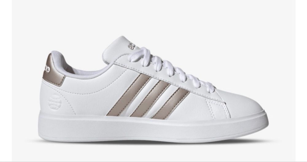 Дамски кецове Adidas
