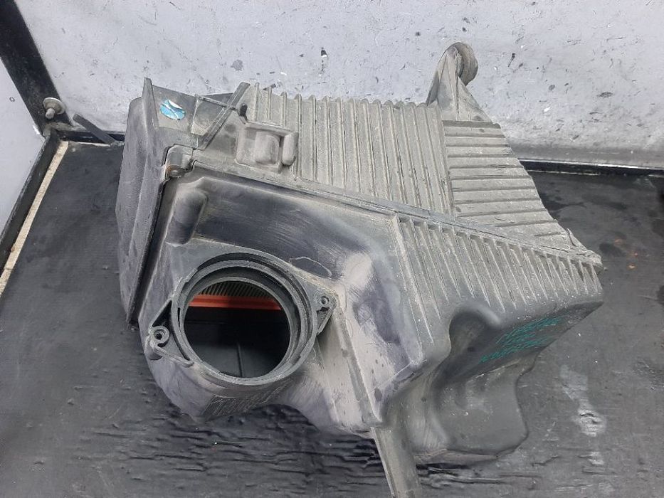 Carcasa filtru aer renault megane 2 1.5 dci 8200176559