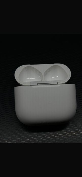 Продам кейс от airpods4 без шумки
